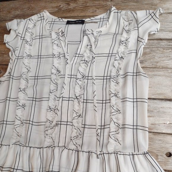 IVANKA TRUMP BLOUSE - Picture 2 of 4